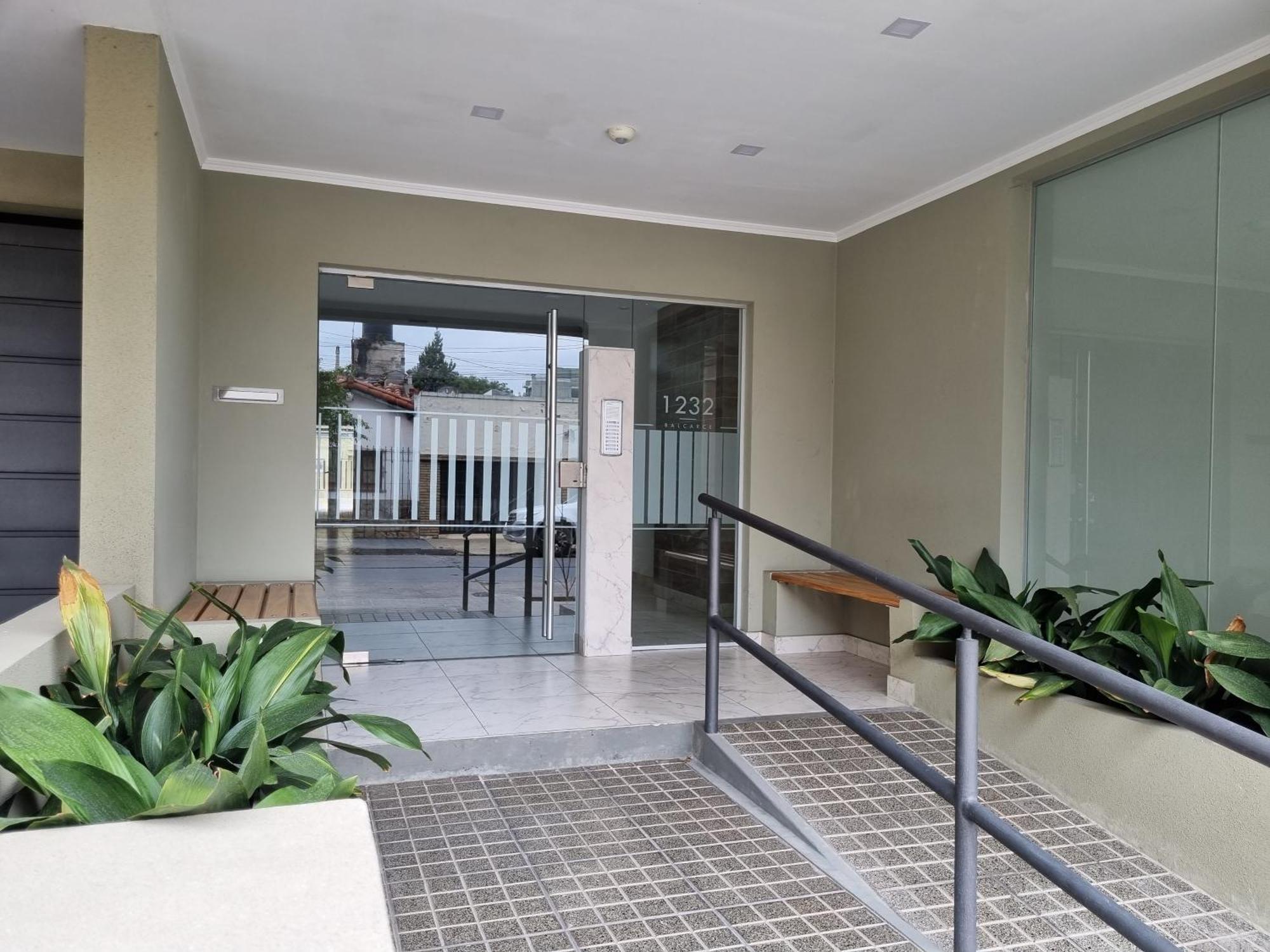 Excelente Departamento Con Patio