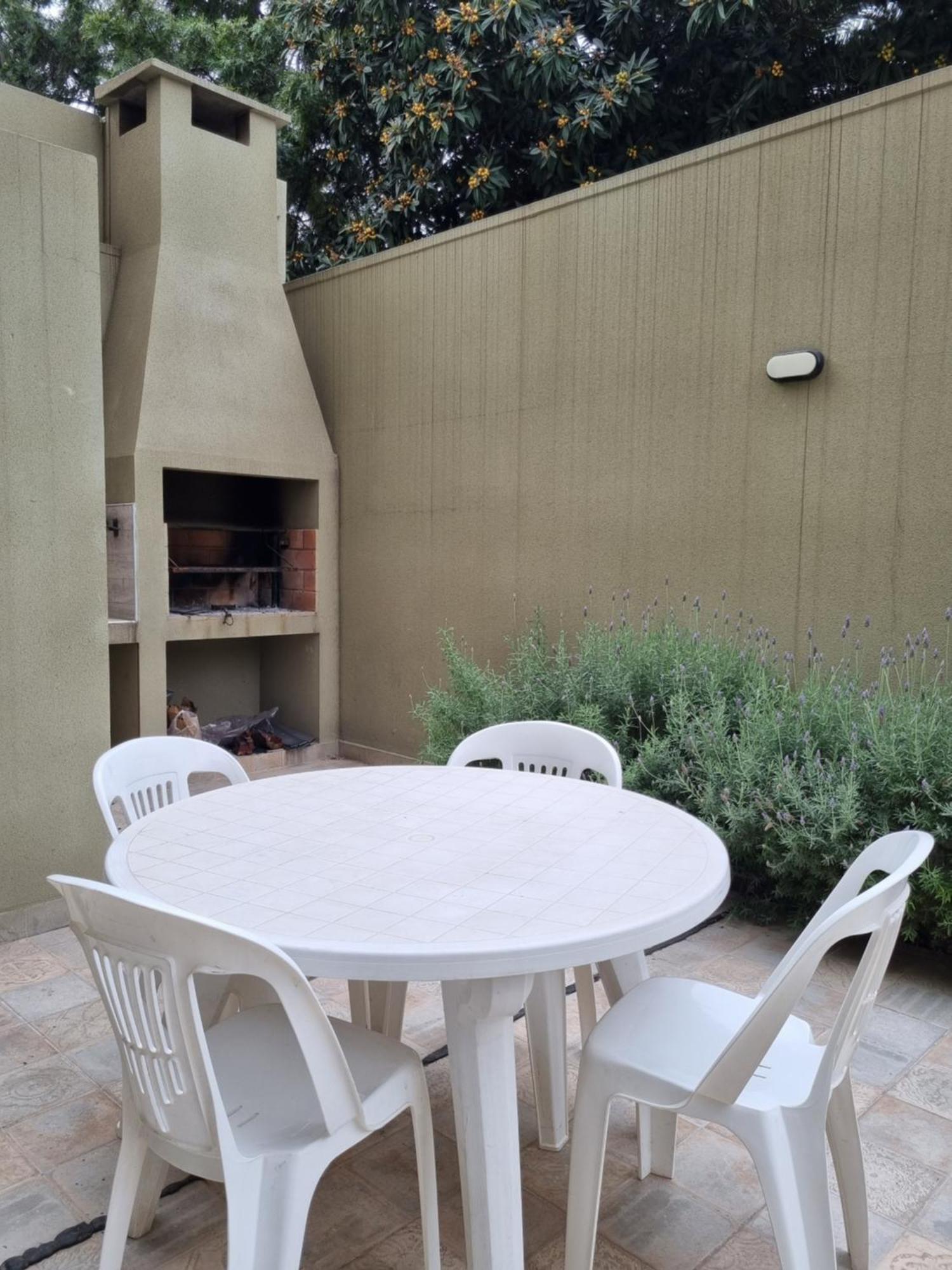 Excelente Departamento Con Patio * Salta