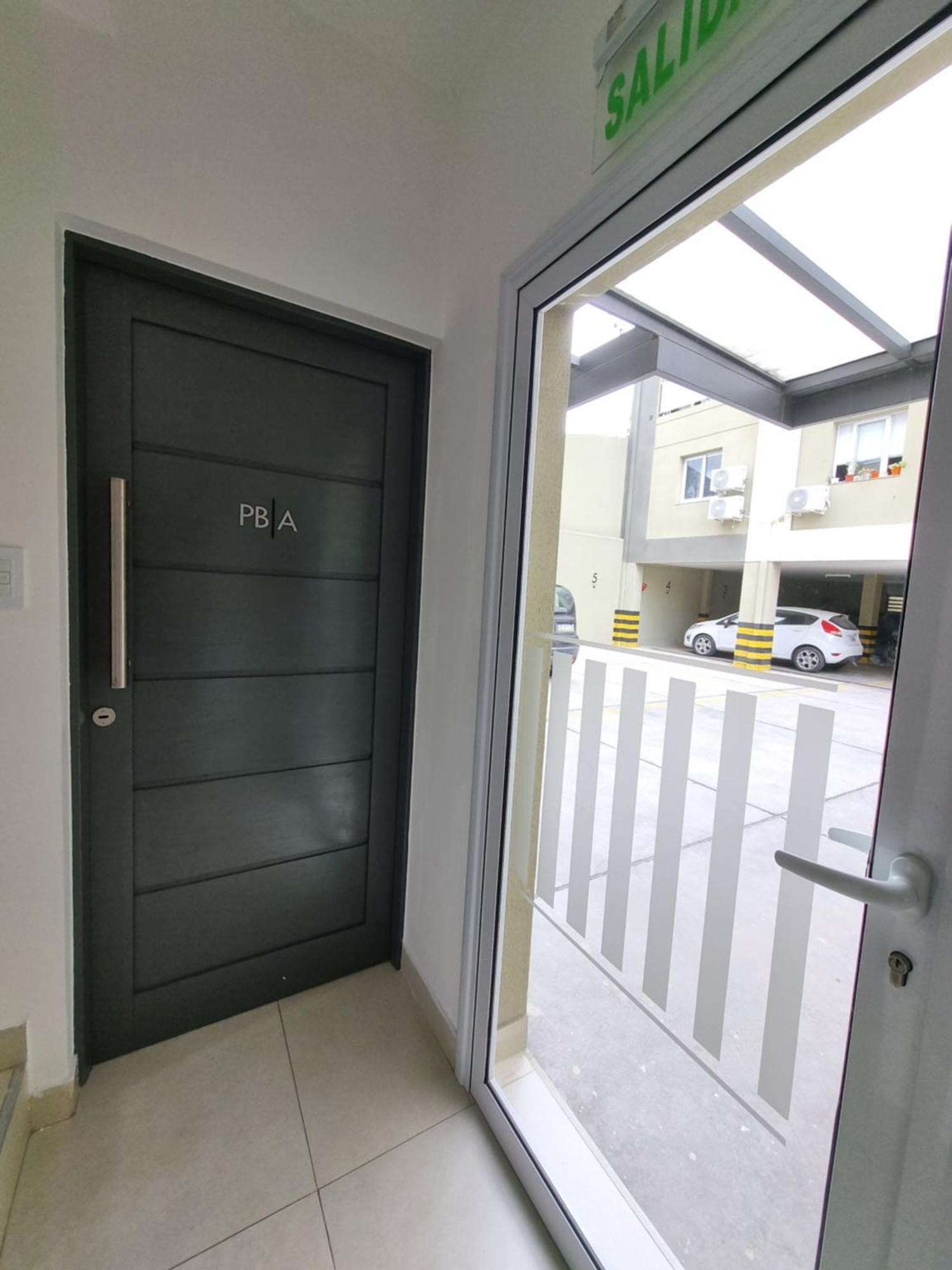 Excelente Departamento Con Patio *