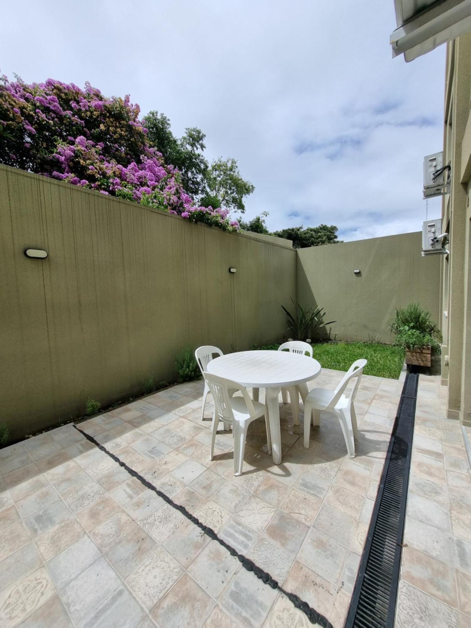 Excelente Departamento Con Patio * Salta